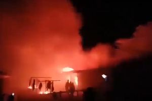 Κένυα: 8 μαθήτριες συνελήφθησαν ως ύποπτες για εμπρησμό σε σχέση με πυρκαγιά που εκδηλώθηκε στον κοιτώνα οικοτροφείου θηλέων με 16 νεκρούς