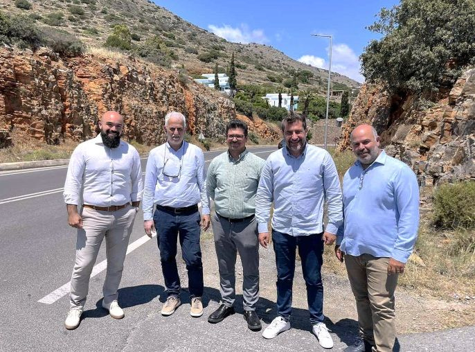 Αυτοψία Αντιπεριφερειάρχη Λασιθίου στον δρόμο της Ελούντας με στόχο τη βελτίωση της κυκλοφοριακής διασύνδεσης