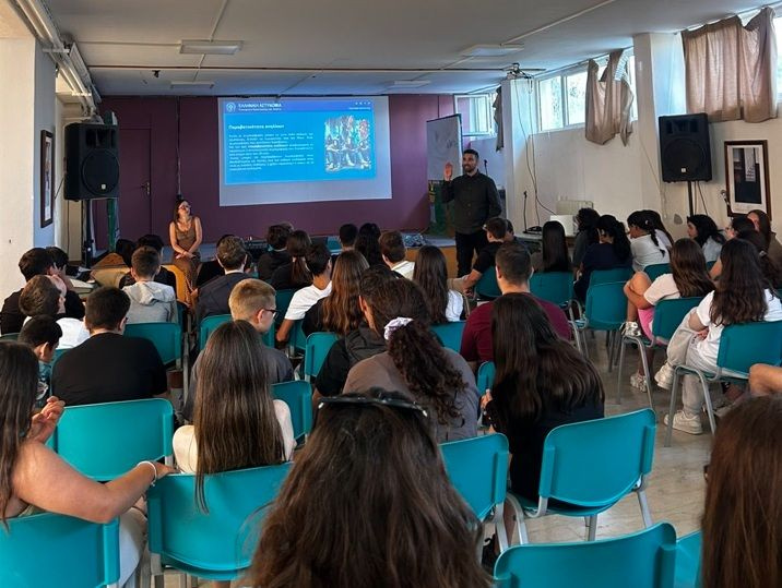Στο Γυμνάσιο Γαζίου συνεχίστηκαν οι ενημερωτικές δράσεις του Δήμου Μαλεβιζίου, για τον σχολικό εκφοβισμό και την ασφαλή πλοήγηση στο διαδίκτυο