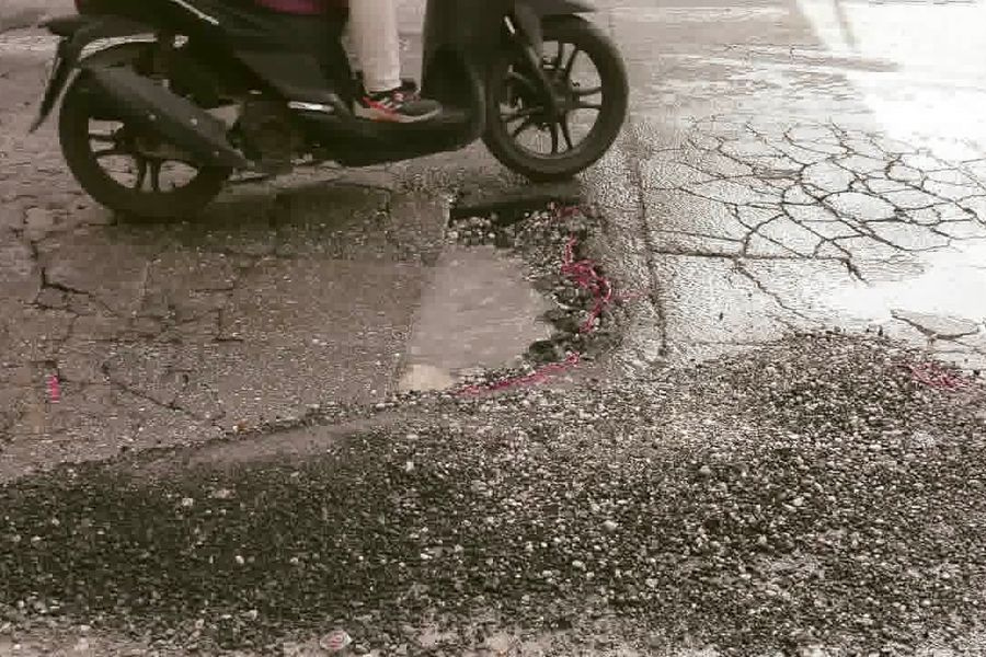 Λακκούβες στα Χανιά: Αυτό λέγεται πλέον αδιαφορία, αν όχι αναισθησία! (φωτογραφίες)