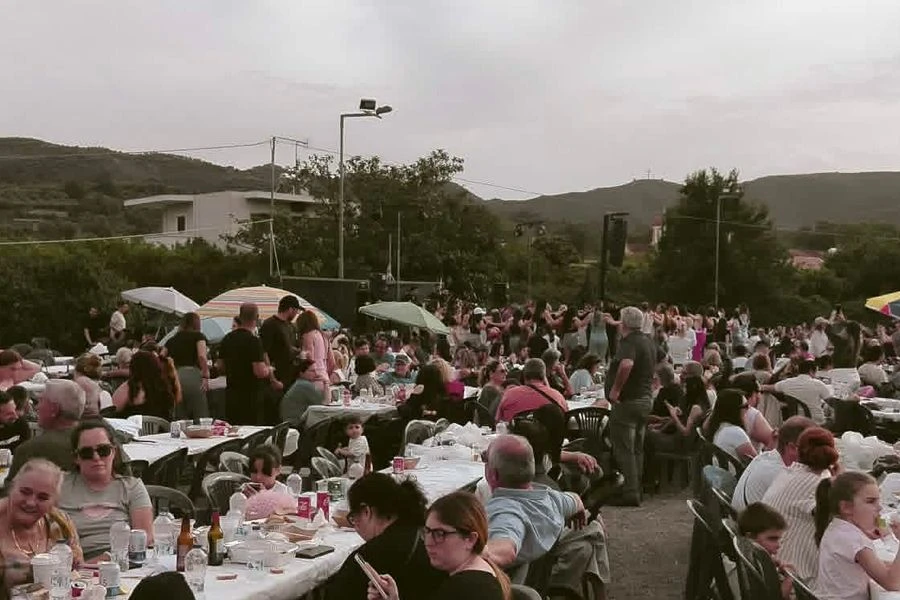 (ΦΩΤΟ) Ήταν όλοι εκεί για τον 17χρονο Μάνο και τον αγώνα ζωής που δίνει