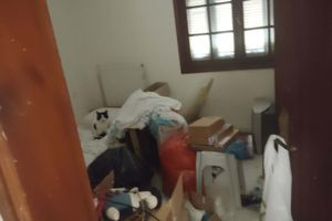 (ΦΩΤΟ)Χωματερή… αντί για σπίτι! Και τι δεν βρήκαν στον Καλαθά!
