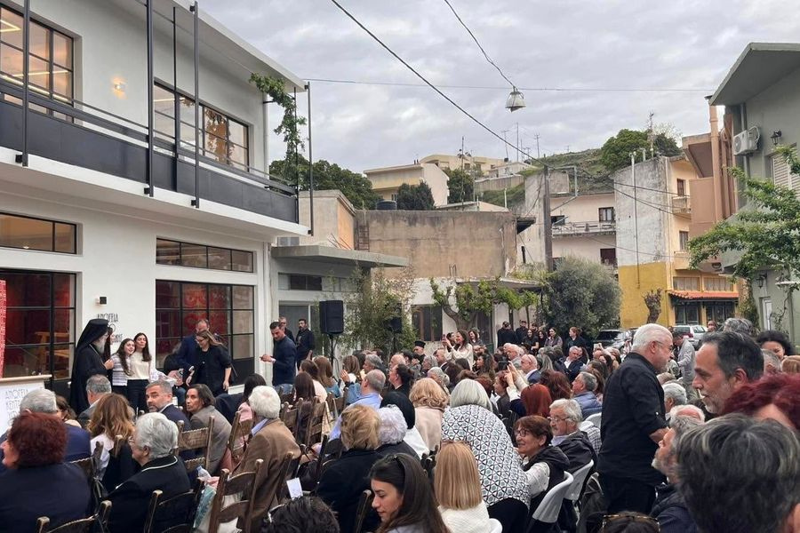 Άνοιξε τις πόρτες του το Κέντρο Υφαντικής Ανωγείων
