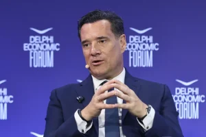 Γκάφα Γεωργιάδη στην Κρήτη με φόντο τους ακτιβιστές – Απάντησε σε ανακοίνωση του 2025 και τον “άδειασαν” οι εργαζόμενοι του νοσοκομείου Αγ. Νικολάου
