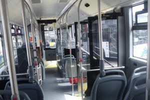Ξέχασαν 17χρονη ΑμεΑ επί δύο ώρες μέσα σε λεωφορείο – Στο αυτόφωρο οι δύο συλληφθέντες για έκθεση ανηλίκου