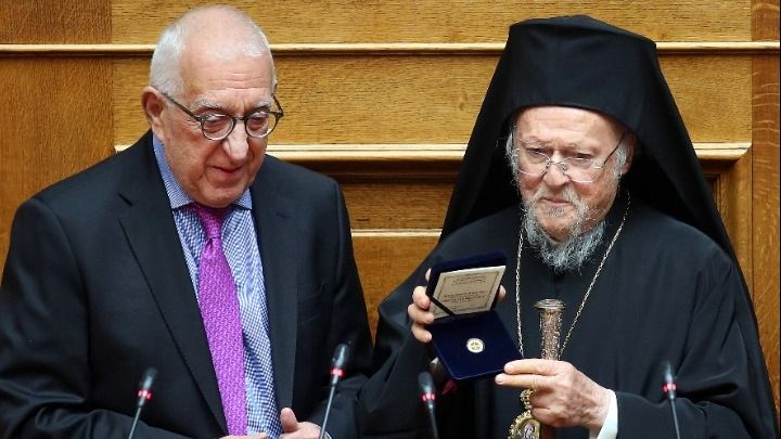 «Υπάρχει ανάγκη για συναίνεση γύρω από κοινές θεμελιώδεις αξίες, που θα επιτρέπει τη συμβίωση παρά τις διαφορές»