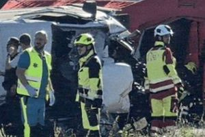 Βέλγιο: Σύγκρουση σχολικού λεωφορείου με τρένο – Πληροφορίες για νεκρούς