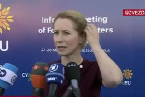 Οι ΗΠΑ ανακοινώνουν ότι η πρεσβεία τους στο Κίεβο παραμένει ανοικτή
