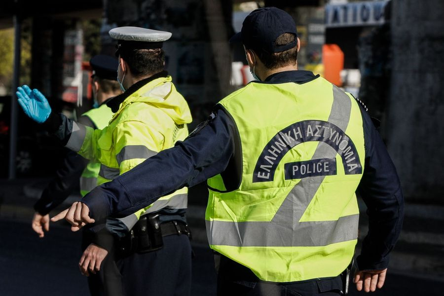 Κέρκυρα: Μπετονιέρα συγκρούστηκε με λεωφορείο