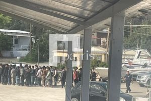 Νέες καραβιές μεταναστών στους Καλούς Λιμένες – Ανάμεσα τους ένας ανήλικος