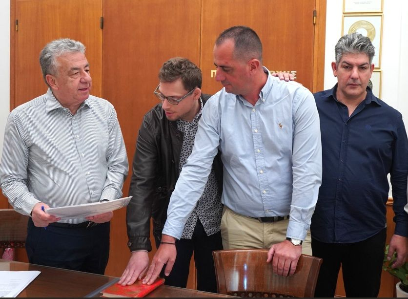 Ορκωμοσία 4 νέων υπαλλήλων στην Περιφέρεια Κρήτης