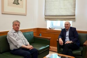 Συνάντηση εργασίας στην Περιφέρεια για την πορεία των έργων στον Δήμο Βιάννου