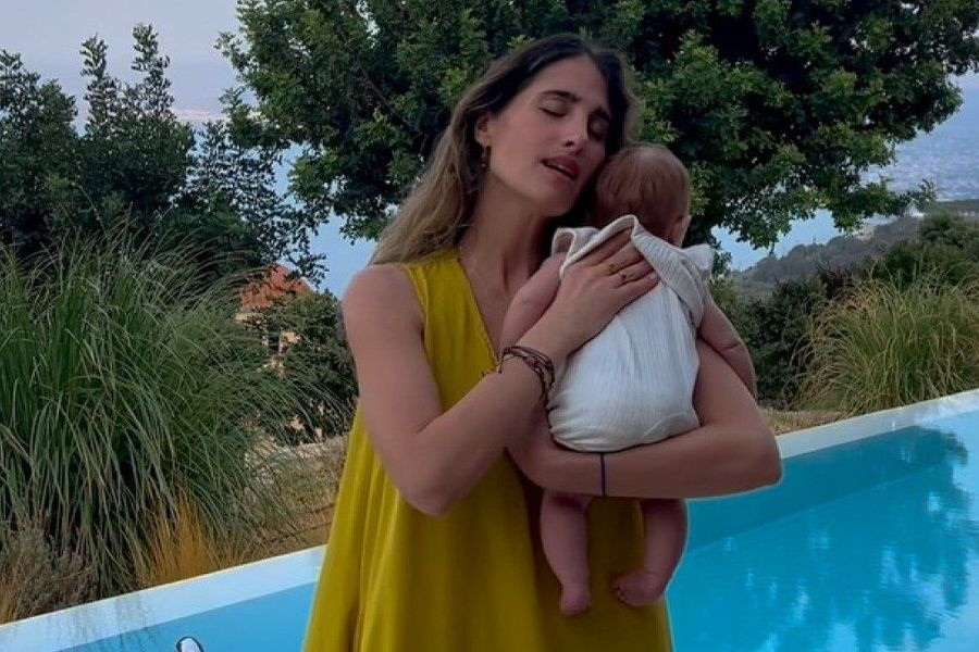 Παυλίνα Βουλγαράκη: Bαφτίζει σήμερα στην Κρήτη την κόρη της Ερωφίλη