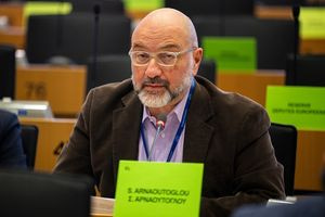 Σάκης Αρναούτογλου στην Κομισιόν: Χωρίς ραντάρ και έγκαιρη προειδοποίηση η Ελλάδα παρά τα 300 εκατ. ευρώ για την Πολιτική Προστασία