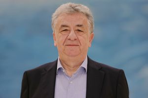 To μήνυμα του Περιφερειάρχη Κρήτης Σταύρου Αρναουτάκη  για τη Γιορτή της Μητέρας
