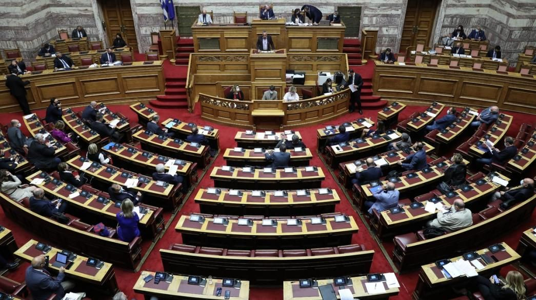 Βουλή: Πρόταση ΠΑΣΟΚ για σύσταση Εξεταστικής για υποκλοπές – Αποχώρηση ΣΥΡΙΖΑ-ΠΣ από τη συνεδρίαση