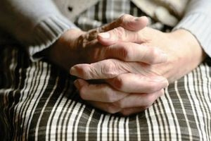 Εξιχνιάστηκαν δύο απάτες με πρόσχημα οικονομικές εκκρεμότητες συγγενών