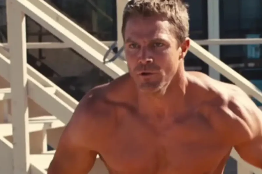 «Baywatch»: Κυκλοφόρησε το πρώτο teaser του reboot της πασίγνωστης σειράς