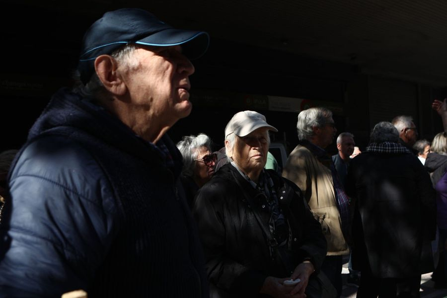 Συντάξεις Ιουνίου: Πότε θα γίνει η πληρωμή – Αναλυτικά οι ημερομηνίες ανά Ταμείο