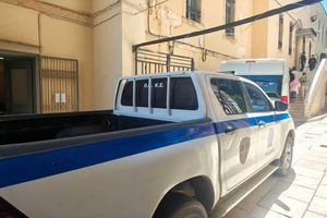 Χανιά: Δύο προσωρινά κρατούμενοι και δύο ελεύθεροι με περιοριστικούς όρους για τις τηλεφωνικές απάτες