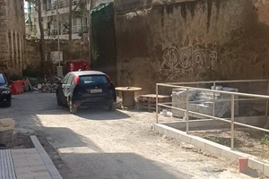 «Καμπανάκι» για τα έργα της Δελημάρκου – Εκτός χρονοδιαγράμματος και με κακοτεχνίες