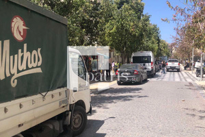 Το “αίσχος” της Λεωφόρου Δικαιοσύνης: Ο δρόμος που έγινε πλακόστρωτο, μετά πεζόδρομος και ξανά λεωφόρος ταχείας κυκλοφορίας (pics)