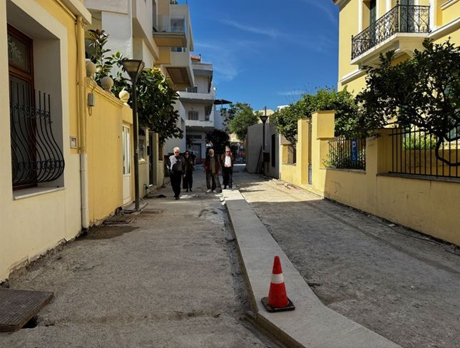 Σε πλήρη εξέλιξη οι εργασίες σε Ταξιάρχου Μαρκοπούλου και Πινδάρου – Γ. Γεωργιάδου