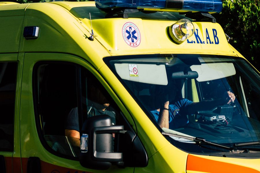 Χανιά: Μεγαλώνει το «κύμα» συμπαράστασης στους διασώστες του ΕΚΑΒ