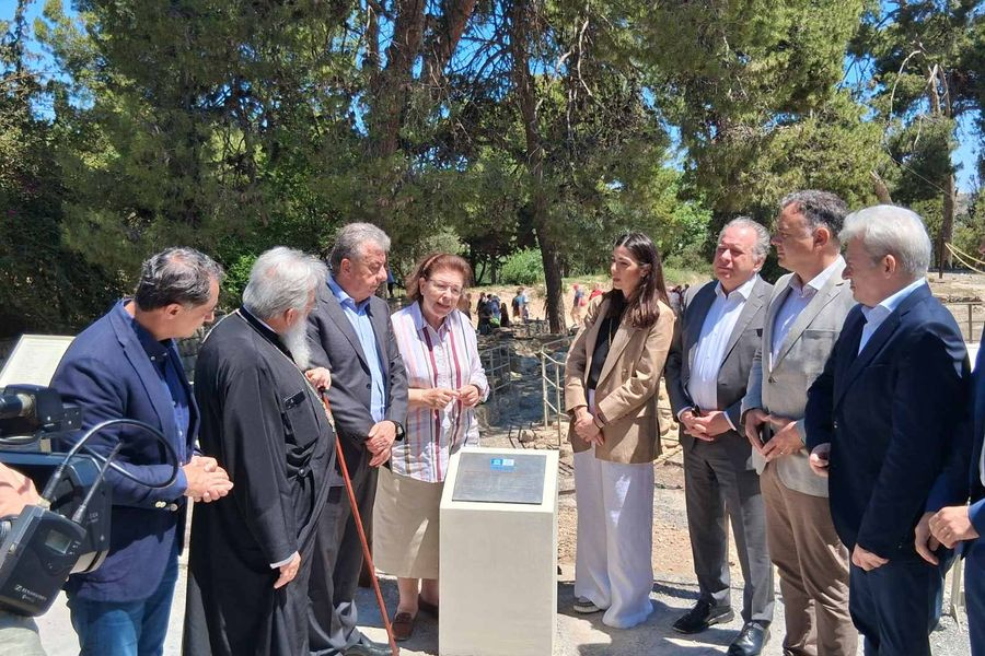 (ΦΩΤΟ – ΒΙΝΤΕΟ) Επίσημα στην UNESCO τα Μινωϊκά Ανάκτορα – Μενδώνη: Γιορτάζουμε σήμερα τη μεγάλη αυτή επιτυχία