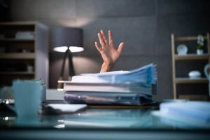 Με ηρεμιστικά και αντικαταθλιπτικά τα βγάζουν πέρα οι Ηρακλειώτες – Τρεις ψυχίατροι μιλούν στο patris.gr