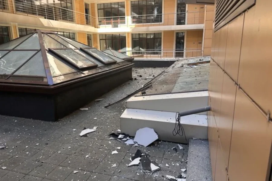 Κίεβο: Πλήγμα στο γραφείο του ΠΟΥ – Κάλεσμα να σταματήσουν οι επιθέσεις εναντίον αμάχων