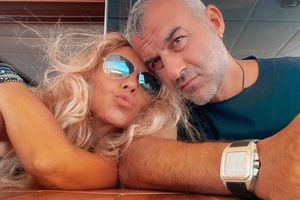 Τραϊανός Δέλλας: Συγκλονίζει το «αντίο» στη Γωγώ Μαστροκώστα – «Αγάπη μου, πετά ψηλά, πετά μακριά, πήγαινε στο φως»