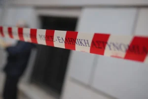 Ηλιούπολη: «Για τη Μελίνα» – Η επιθυμία των γονιών της ανήλικης που έπεσε από την ταράτσα