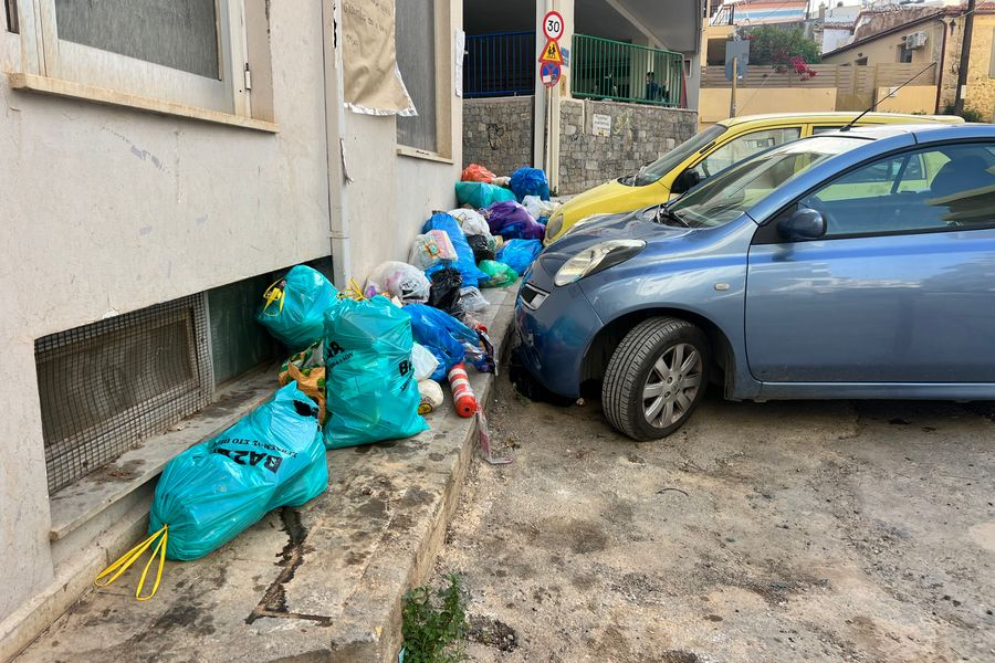 Άμεση παρέμβαση για την ανεξέλεγκτη απόρριψη απορριμμάτων απέναντι από το 8ο Δημοτικό Σχολείο Ηρακλείου