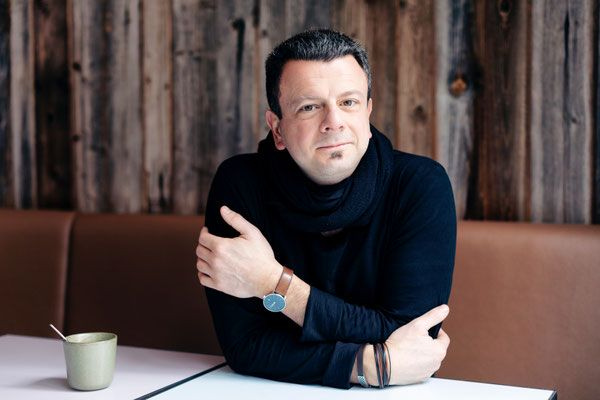 Μηνάς Μπορμπουδάκης: «Το θέμα της επιστροφής υπάρχει πάντα μέσα μου. Και ταυτόχρονα δεν υπάρχει…»