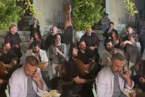Πρώην Υπουργός βαφτίζει την εγγονή του στη Κρήτη – Το γλέντι στις Αρχάνες πριν τη βάφτιση