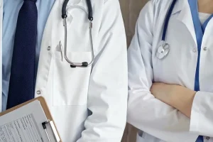 Εργαζόμενοι στο ΕΣΥ και το ΕΚΑΒ θα βγαίνουν στη σύνταξη 5 χρόνια νωρίτερα μετά την ένταξη στα βαρεά και ανθυγιεινά