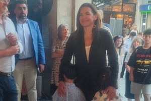 (ΦΩΤΟ – ΒΙΝΤΕΟ) Μαζί με τα παιδιά της στο Ηράκλειο η υπουργός Τουρισμού Όλγα Κεφαλογιάννη – Μίλησε για την «Ορεινή Ελλάδα» και χόρεψε κρητικά