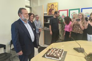 «Γεννημένος για έργο»: Γενέθλια για τον Βασίλη Κεγκέρογλου – Η έκπληξη από τους συνεργάτες του