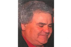Τελευταίο αντίο στον 79χρονο που βρέθηκε “συμπιεσμένος” μεταξύ τοίχου και αγροτικού μηχανήματος