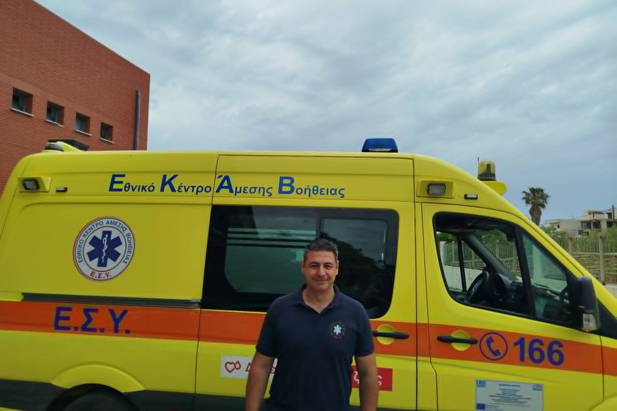 Αντιδράσεις για τους ΕΚΑΒίτες μετά τη μήνυση από συγγενείς νεκρής – “Εμείς μόνο ζωές σώζουμε…”