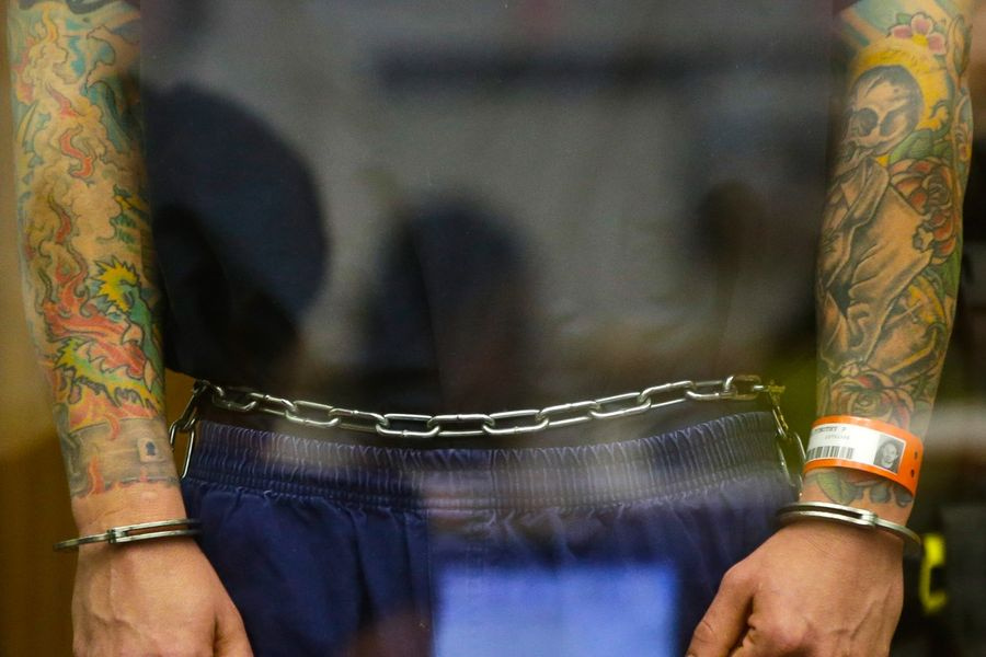 Σοκ στην Κρήτη: Συμβόλαιο θανάτου για να βγάλει από τη μέση τον ανταγωνιστή της – “Σκοτεινή” ιστορία σε ατελιέ τατουάζ στα Μάλια