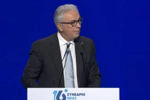 Ρουσόπουλος από το συνέδριο της ΝΔ: Δεν φοβόμαστε την κριτική, αλλά απαντάμε στις φωτοβολίδες εντυπωσιασμού των αντιπάλων μας