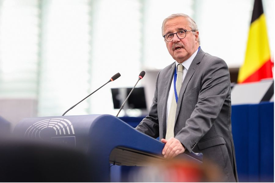 Γ. Μανιάτης προς Ευρωπαϊκή Επιτροπή: «Δεσκάτη, Γρεβενά, Σέρβια, Κοζάνη, απαιτούν το σεβασμό μας στη φέρουσα ικανότητα και την ουσιαστική συμμετοχή των τοπικών κοινωνιών»