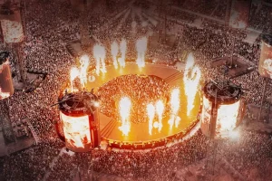 Συναυλία Metallica: Υπερυψωμένη πλατφόρμα για ΑμεΑ και γιλέκα δόνησης για κωφά και βαρήκοα άτομα