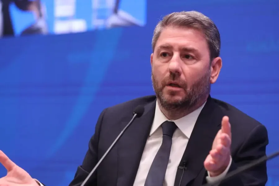 Ανδρουλάκης κατά Κακλαμάνη για τις υποκλοπές: «Α λα καρτ οι ευαισθησίες του για τις διαρροές από τον διάλογο με τον Δεμίρη»