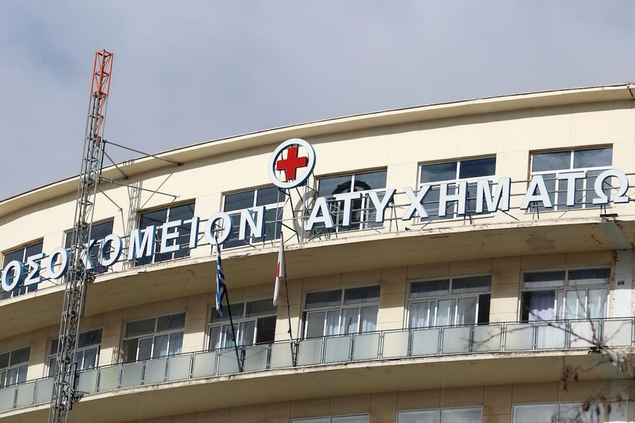 Τραγωδία στην Ηλιούπολη: Σε εξαιρετικά κρίσιμη κατάσταση η 16χρονη που πήδηξε από ταράτσα – Το ανακοινωθέν