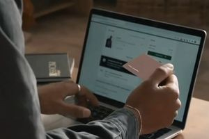 Οι online αγορές σταθερή καταναλωτική συνήθεια για τους Έλληνες, σύμφωνα με έρευνα