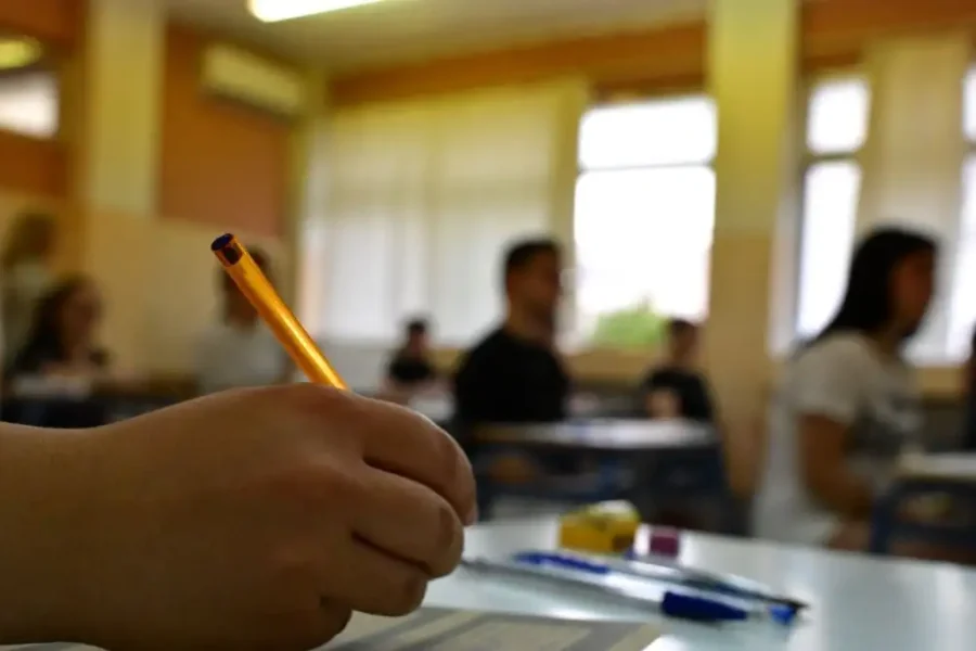 Πανελλήνιες εξετάσεις: όταν η επιτυχία δεν χωρά σε έναν βαθμό