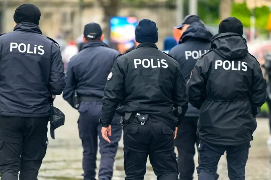 Κωνσταντινούπολη: Πεθερά σκότωσε τη νύφη της με δύο σφαίρες στο κεφάλι – «Καθάρισα την τιμή μου» φώναζε